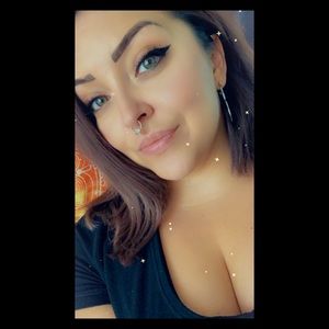 Meet your Posher, Amber